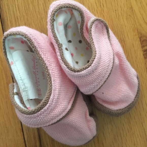 Pink dot set from Dwell Studio - Picture 3 of 3